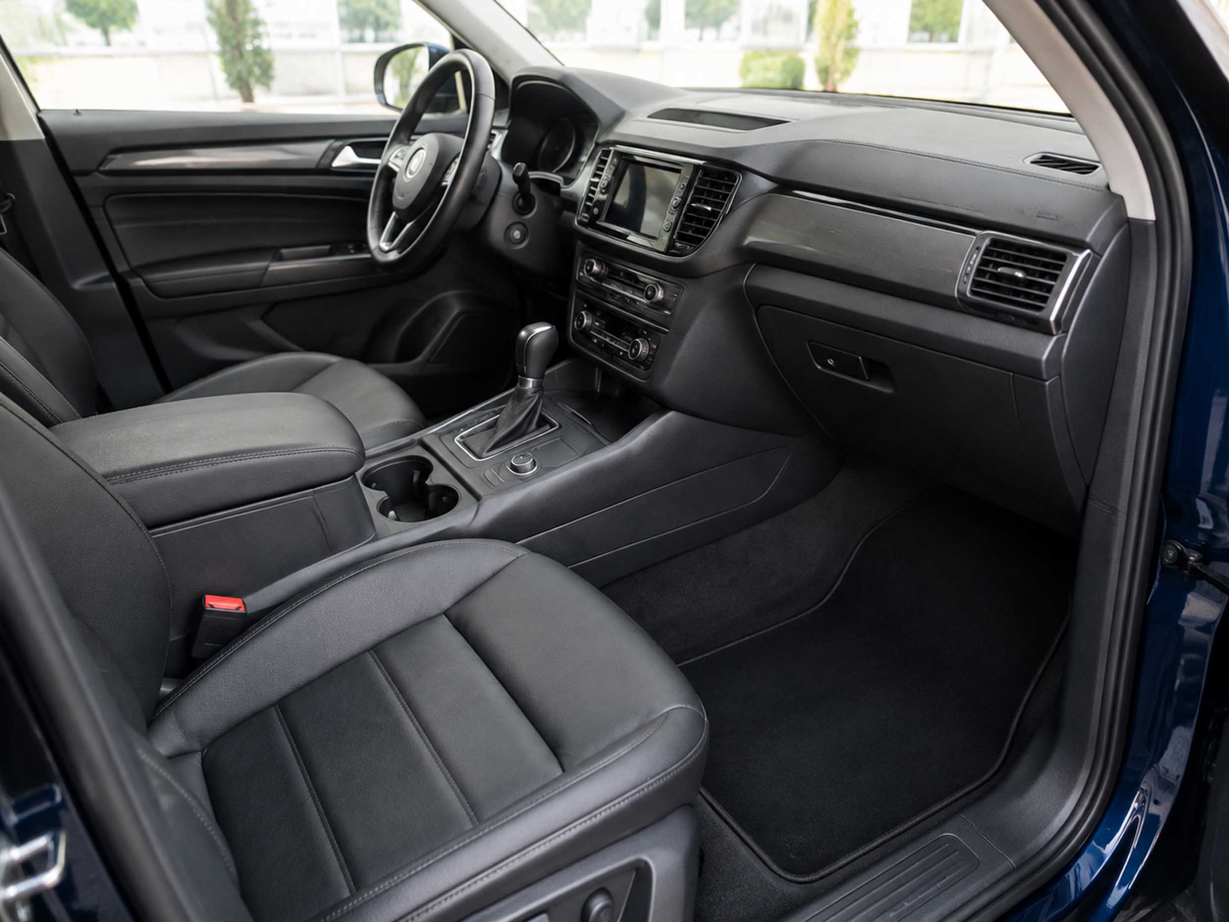 Clean vehicle interior after EcoSteam cleaning